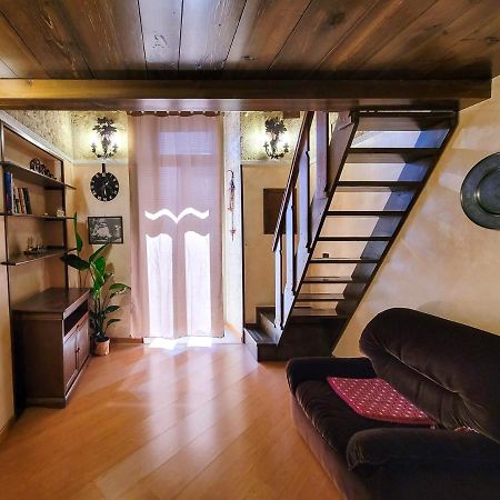 Cozy Classical Residence In The City Center บารี ภายนอก รูปภาพ